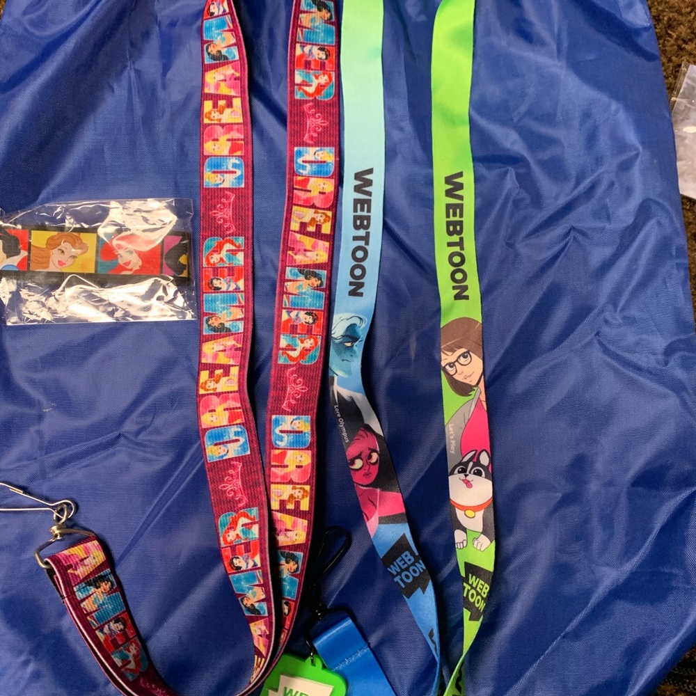 NYCC 2019 & Disney princess lanyard & bracelet